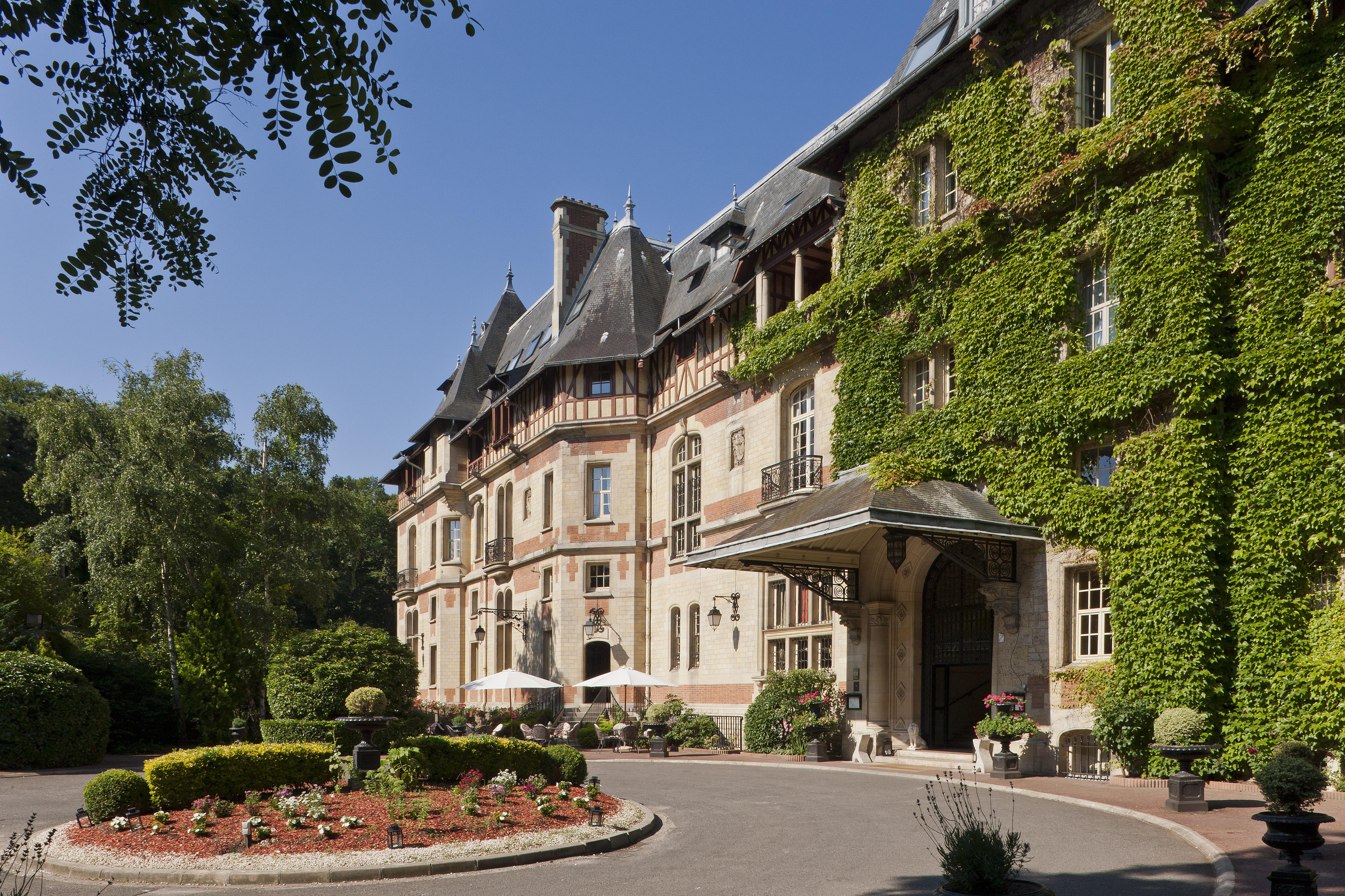 Chateau De Montvillargenne Gouvieux Exterior photo