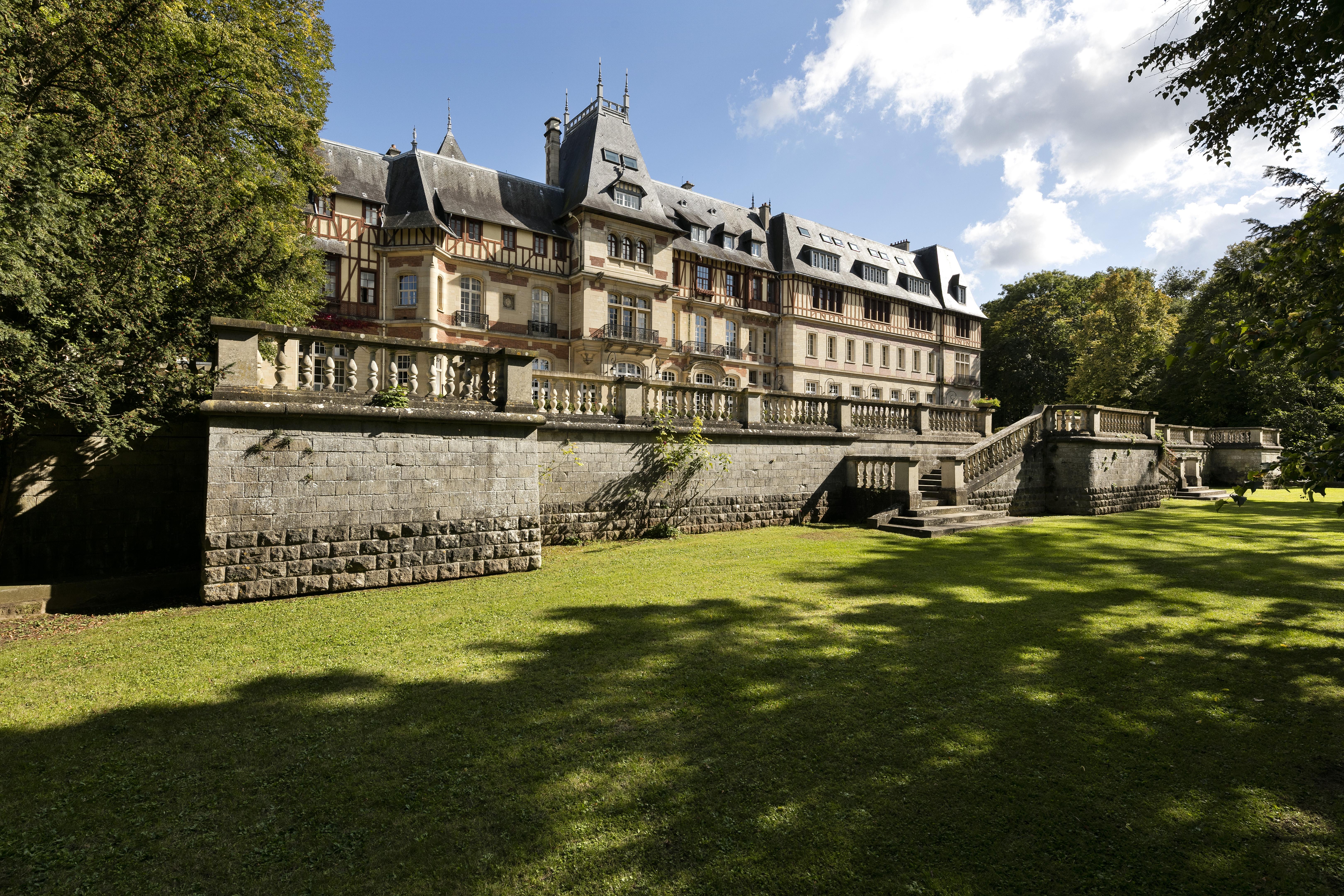 Chateau De Montvillargenne Gouvieux Exterior photo